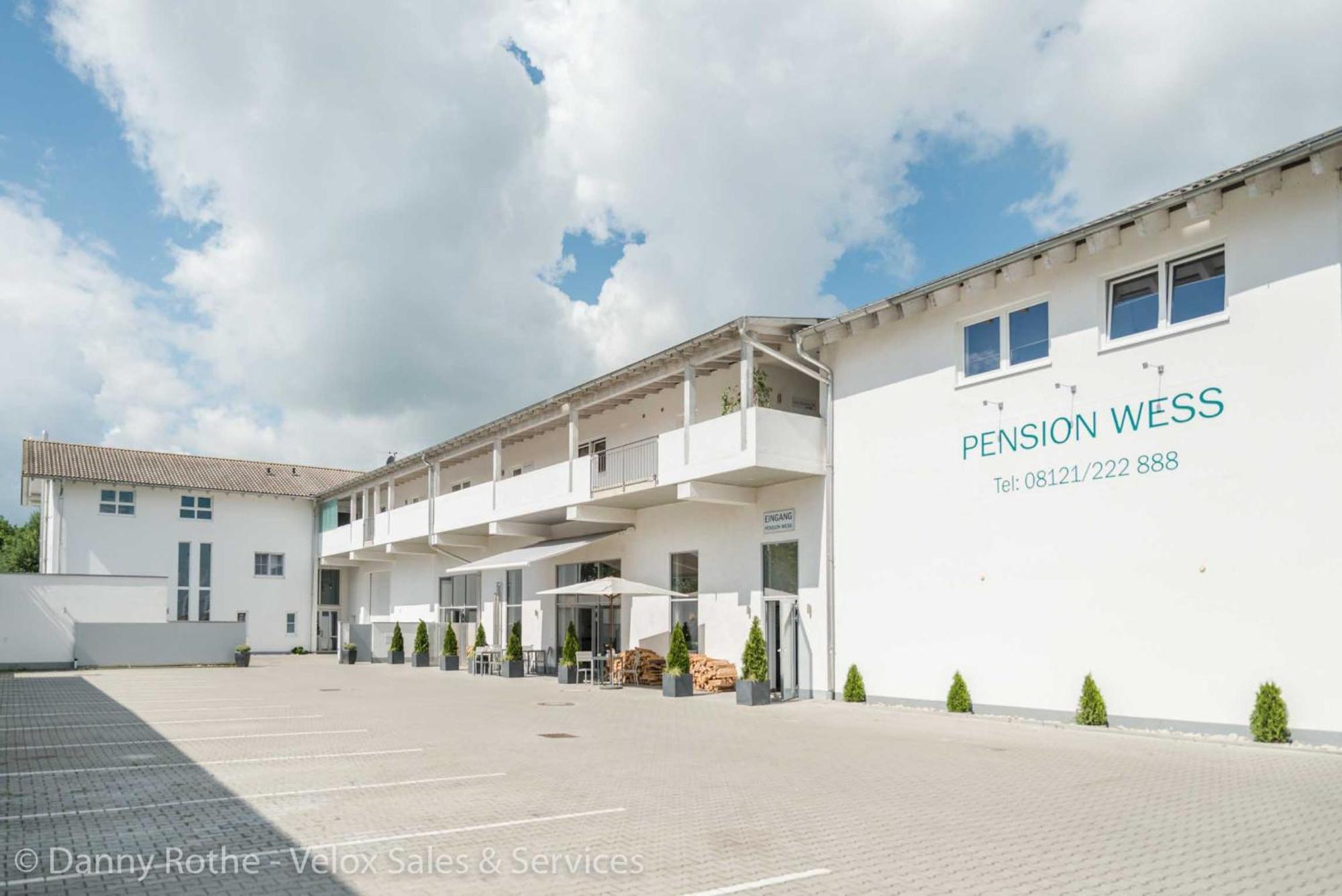 Pension Wess Neufinsing Buitenkant foto